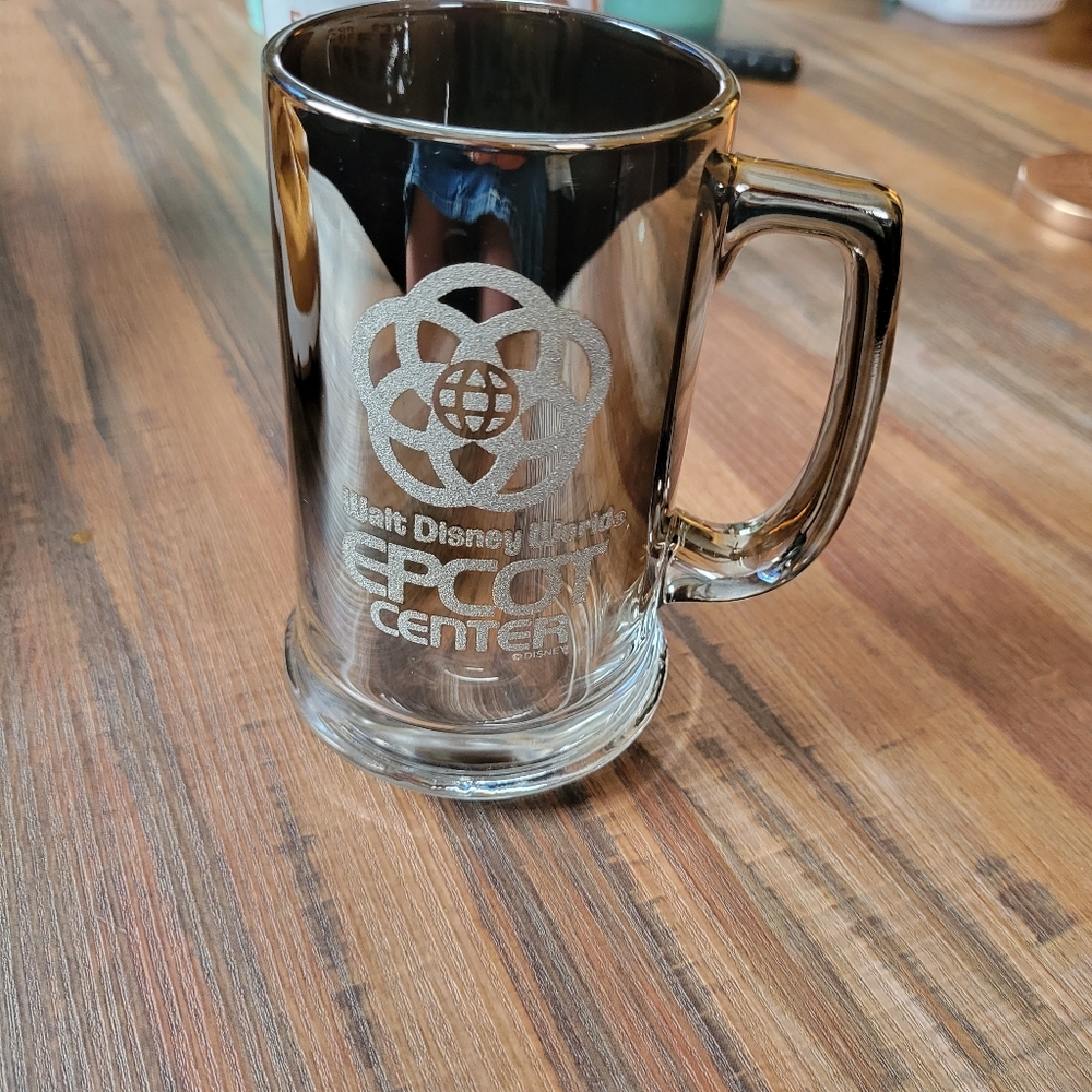 VINTAGE WALT DISNEY WORLD EPCOT CENTER GLASS MUG STEIN SILVER MIRRORED CUP